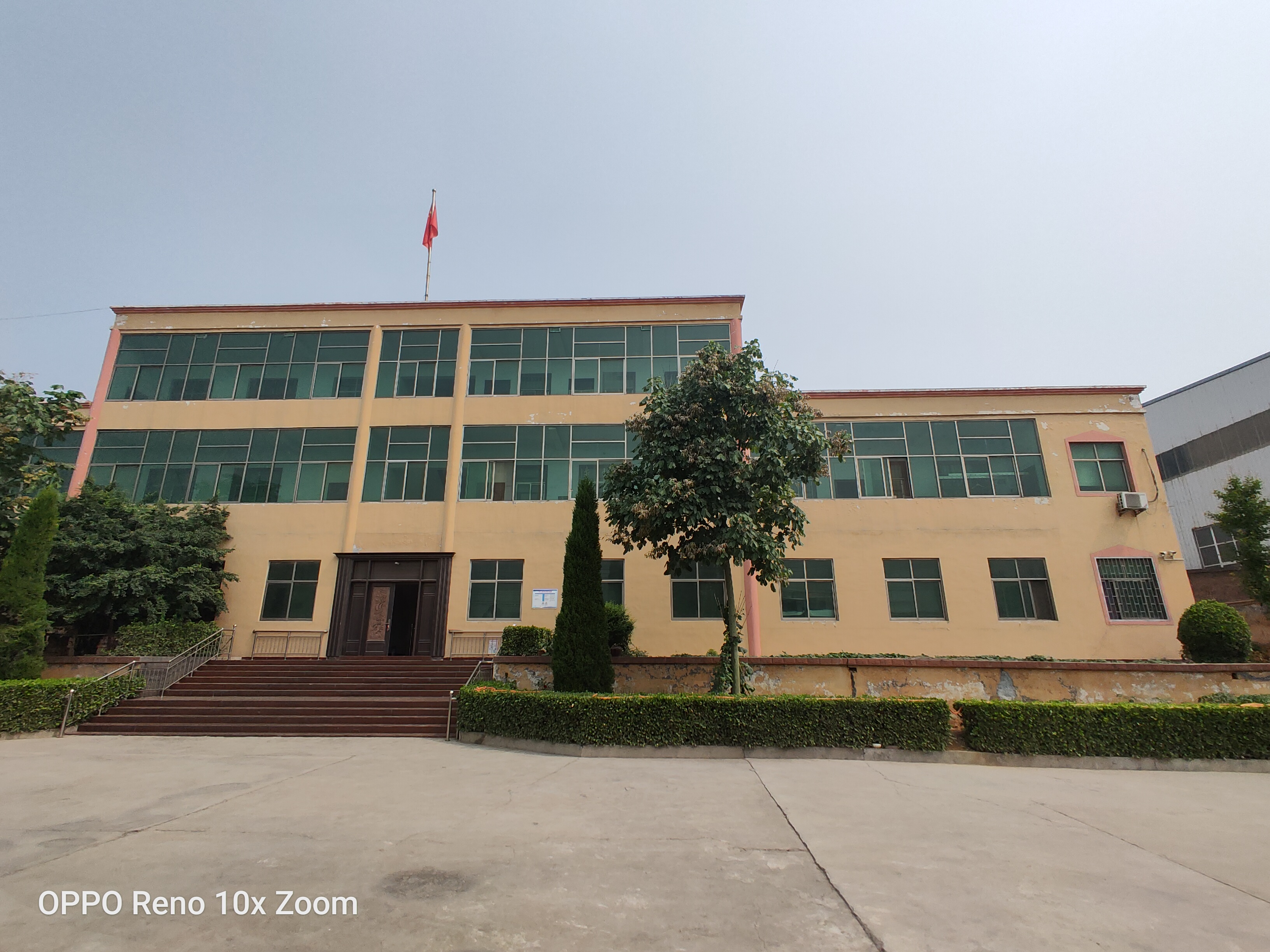 錳砂濾料，石英砂濾料，果殼濾料，無(wú)煙煤濾料，鵝卵石濾料，生物陶粒濾料，磁球?yàn)V料，麥飯石濾料，火山巖濾料，磁鐵礦濾料，纖維球?yàn)V料，蜂窩斜管填料